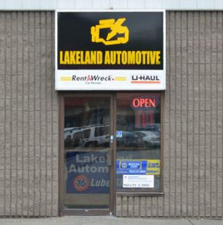 Lakeland automotive - The front of our auto repair shop in Cmpbells River, BC
